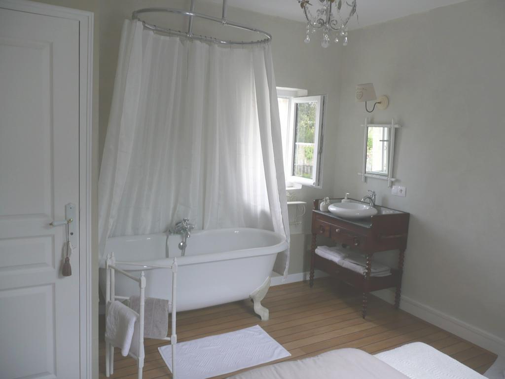 Les Lilas De Bellefontaine バイユー 部屋 写真